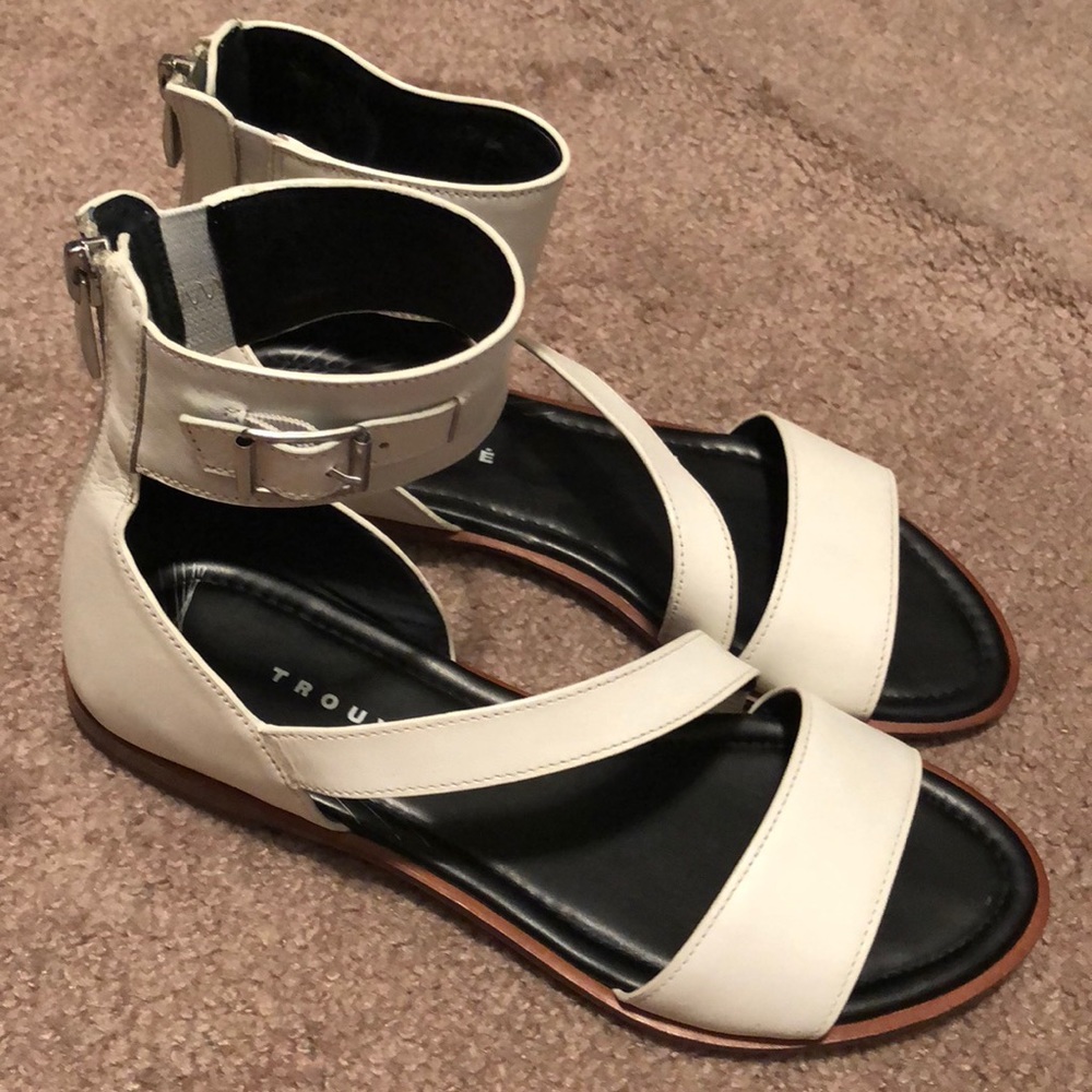 Trouve  white gladiator sandals - Picture 2 of 6